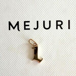 Mejuri Gothic Letter ‘L’ Pendant Charm - 14k Yellow Gold